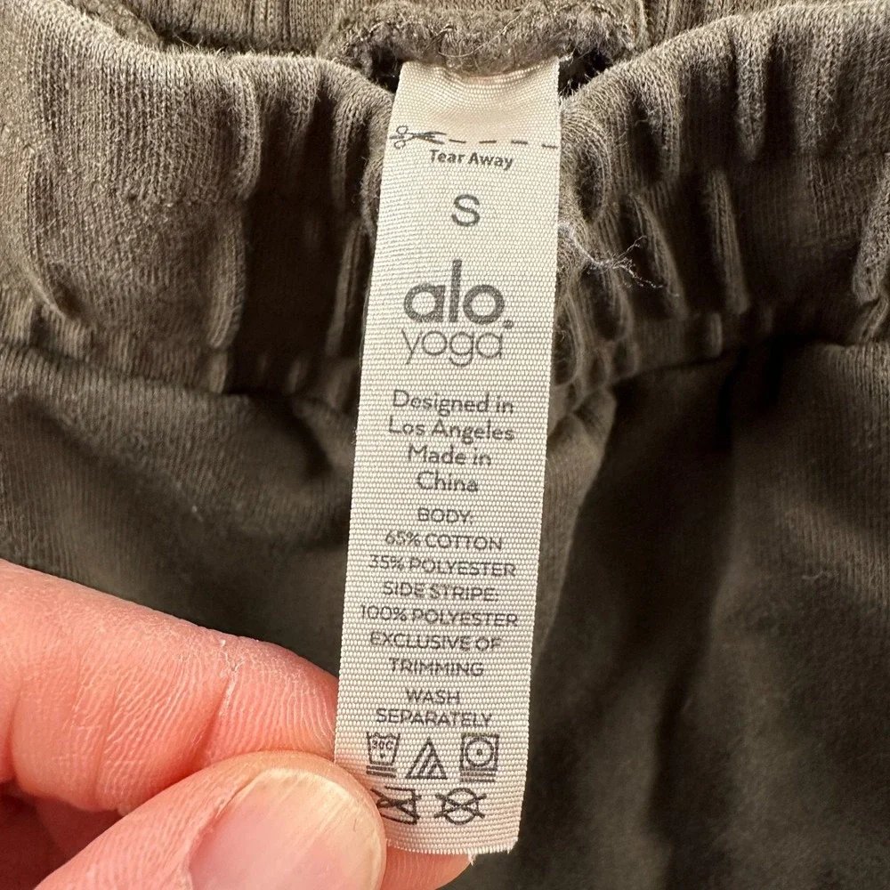 ALO Yoga Courtside Tearaway Side Snap Button Pant Womens Size S Olive Lounge